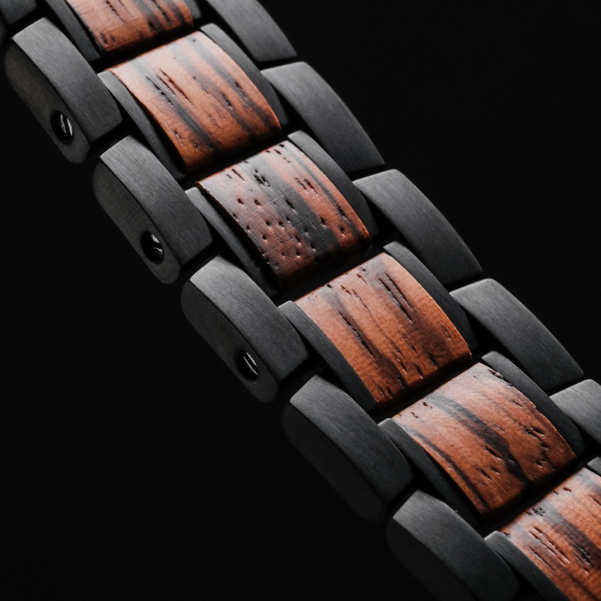 Flowfinder (Zebrawood/Black) | Holzkern Wood Watches