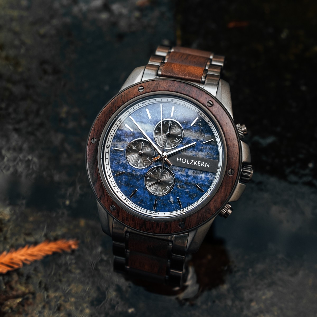 Lionel (Walnut/Lapis Lazuli) | Holzkern Wood Watches