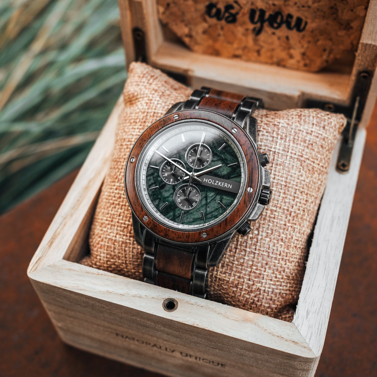 Coel (Walnut/Marble) | Holzkern