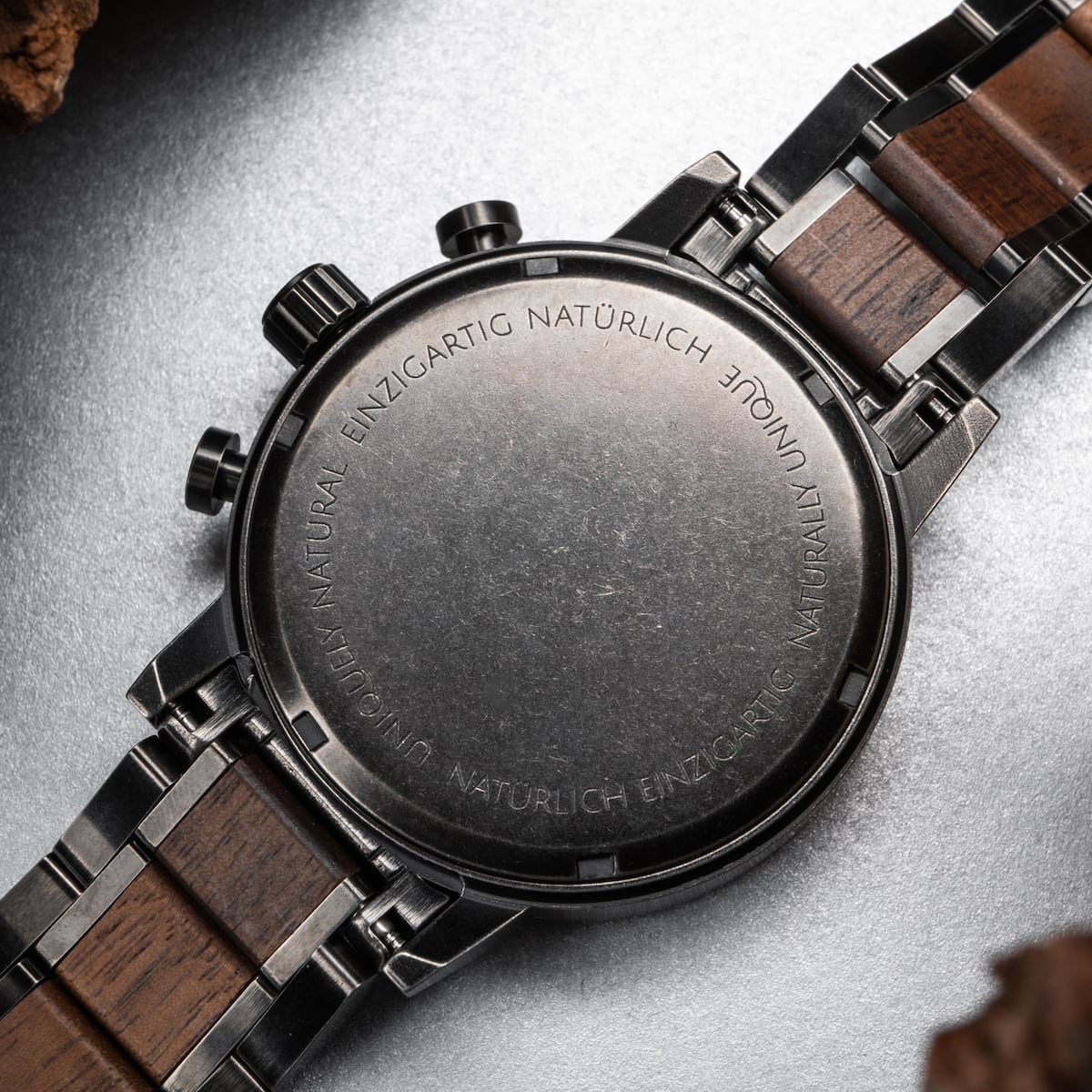 Syntonize (Sodalite/Walnut) | Holzkern Wood Watches